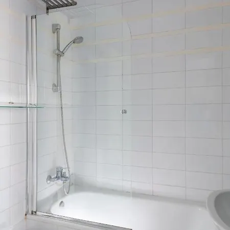 Apartamento Con Terraza En Sevilla Centro By Rent Me Exterior photo
