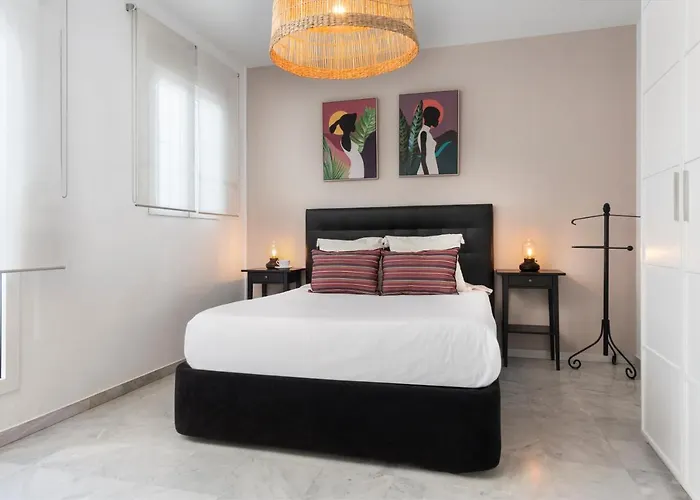 Apartamento Con Terraza En Sevilla Centro By Rent Me